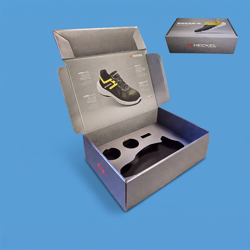Coffret carton avec empreinte et fermeture aimantée